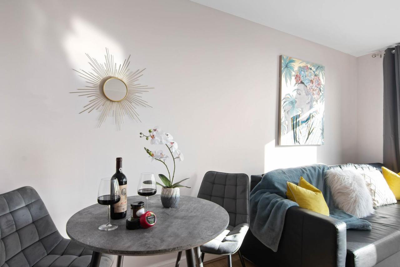 Spacious & Cosy, Netflix, Parking, Colindale Station Hendon Exterior foto